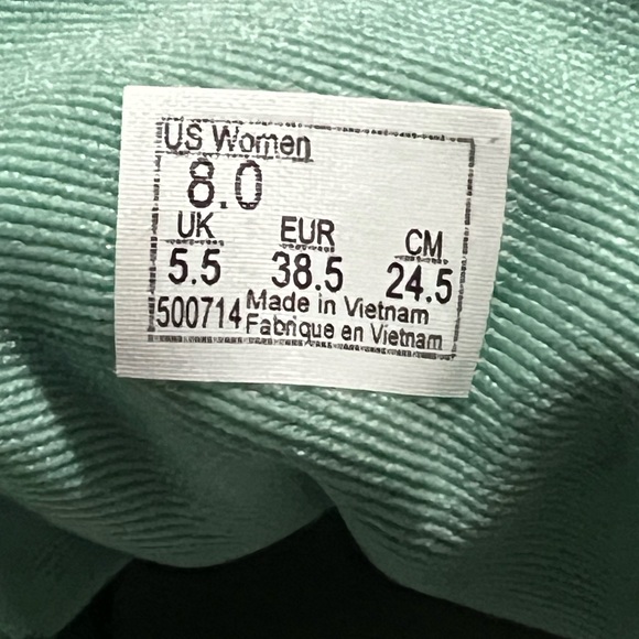 New Vans suede size 8 shoes - Picture 2 of 4